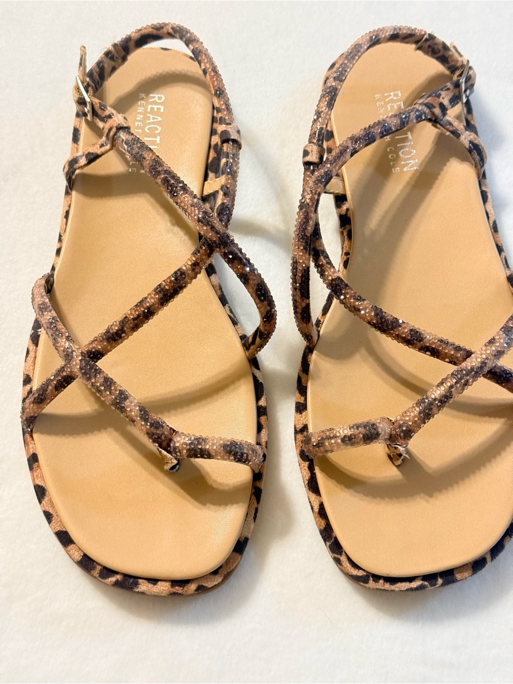 New Women's Waltz Strappy Square Toe Flat Sandals. Leopard. Size 6.5
